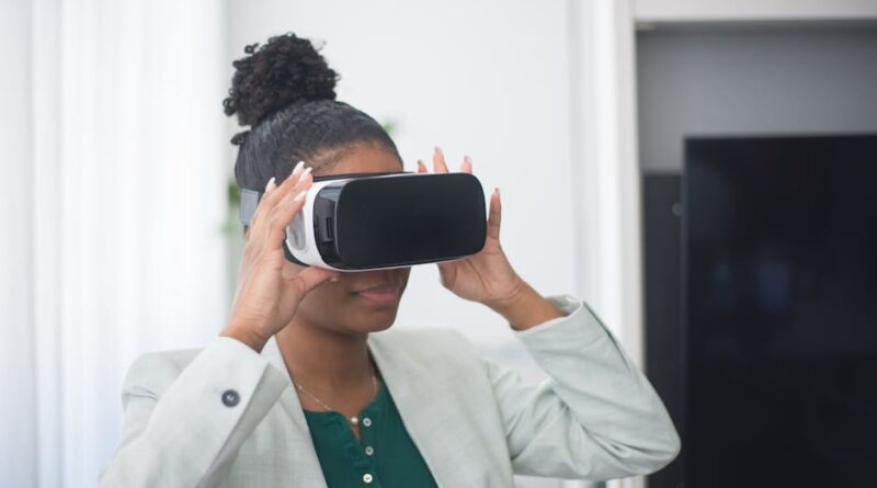 Fashion Meets Function: Smart Accessories