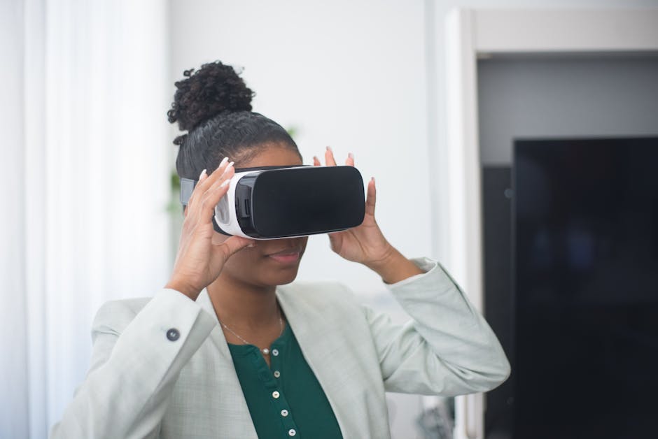 Fashion Meets Function: Smart Accessories
