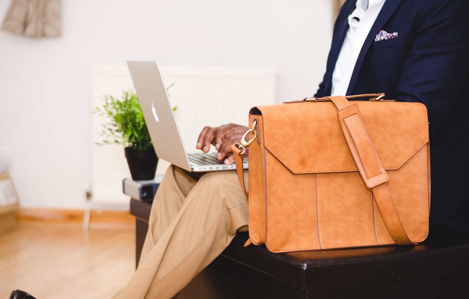 Fashion Meets Function: Smart Accessories